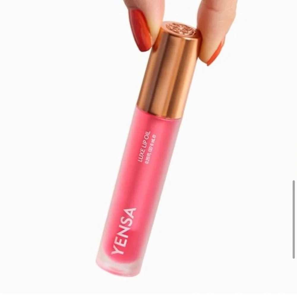 Yensa luxe lip oil luxe lip nourishing 8 super oils in pink shine NEW